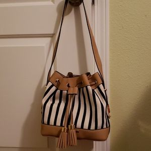 Aldo cinch/snap bucket bag